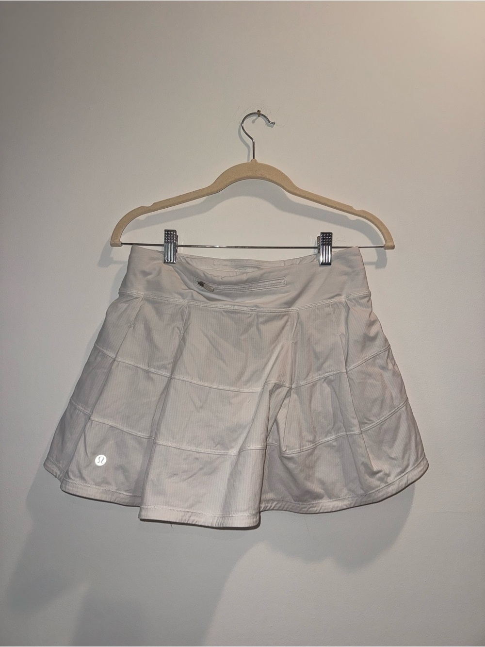 Lululemon Women’s Skort size 4 - Lightweight Tennis & Golf Short - Picture 4 of 4